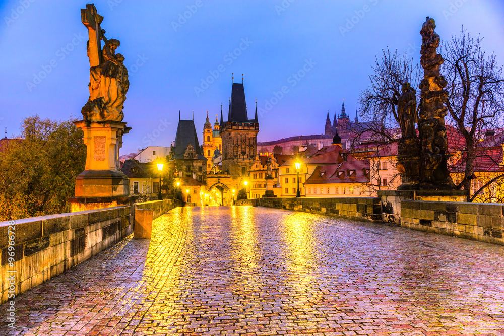 Fototapeta premium Prague, Charles Bridge, the Castle and St. Vitus Cathedral.