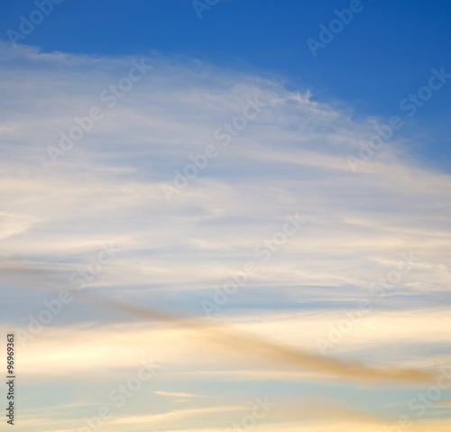 Fototapeta Naklejka Na Ścianę i Meble -  sunrise in the colored sky white soft clouds and abstract backgr