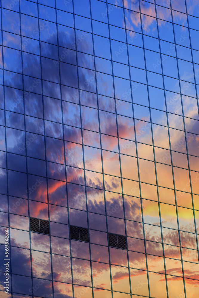 Fototapeta premium exterior of contemporary glass business center