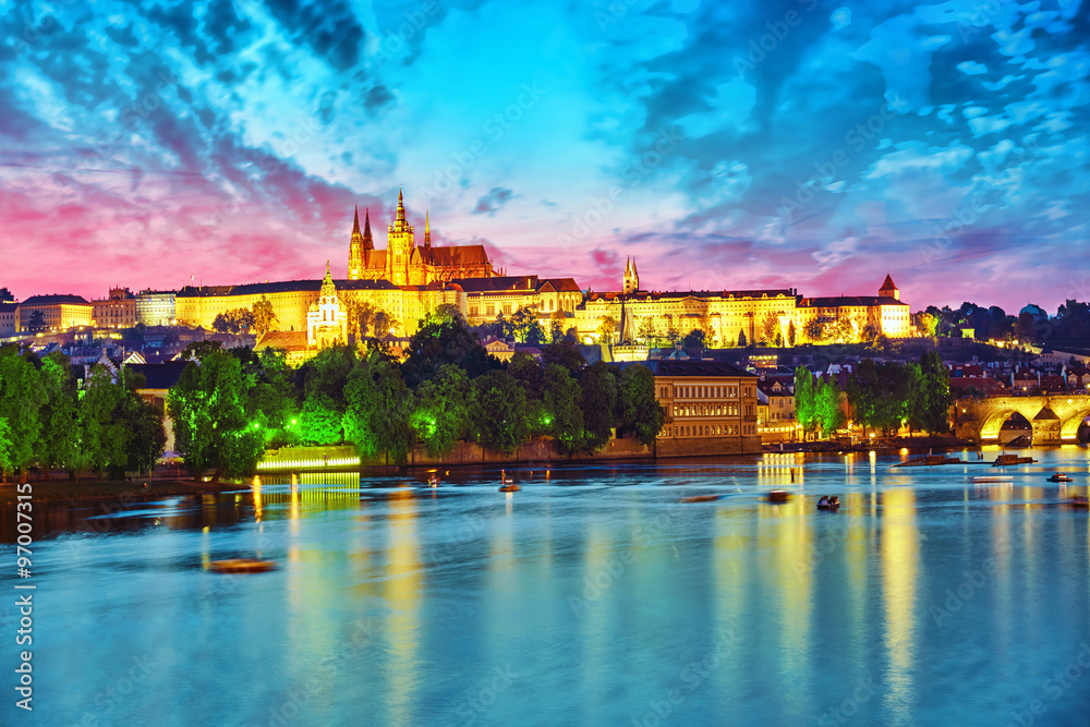 Fototapeta premium View of Prague Castle and Charles Bridge-famous historic bridge