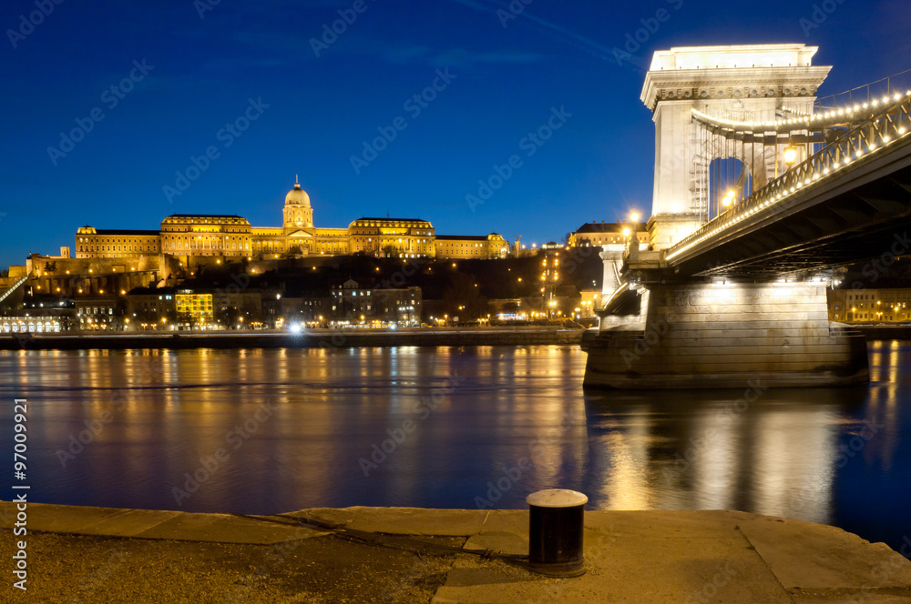 Buda Castle and Chain Bridge, Budapest, Hungary, Europe