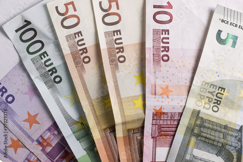 5,10, 50, 100,500 euro notes