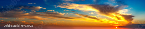Sunset panorama © Sergii Figurnyi