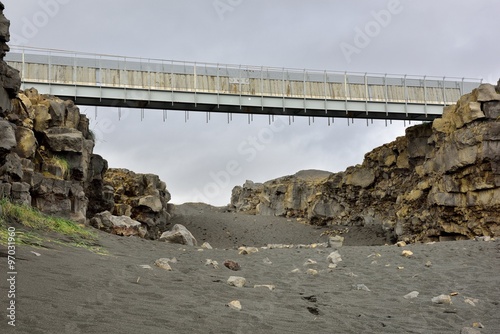 Brücke zwischen den Kontinenten | Island  photo