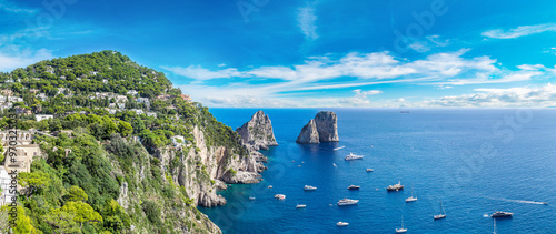 Fototapeta Naklejka Na Ścianę i Meble -  Capri island  in Italy
