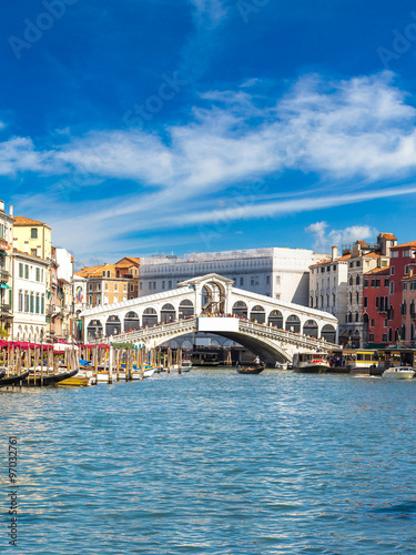 Gondola at the Rialto bridge in Venice