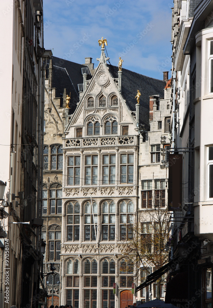 Obraz premium Anvers, belles façades de maisons flamandes, Belgique