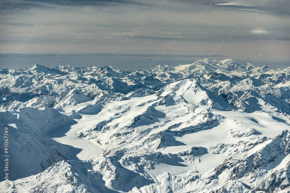 many mountain peaks and summits in austria at winter