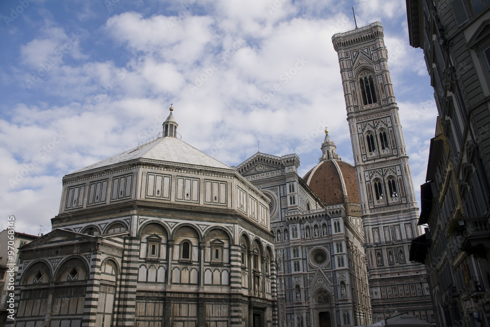 Vistas de la monumental catedral de Florencia en Italia