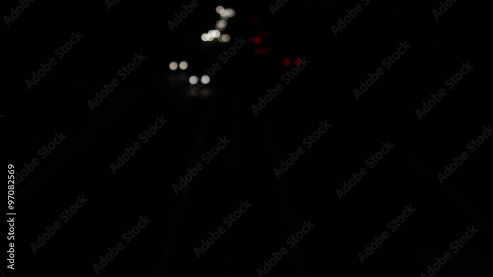 Auto Verkehr bei Nacht - bokeh lichter Autobahn, Stadtverkehr