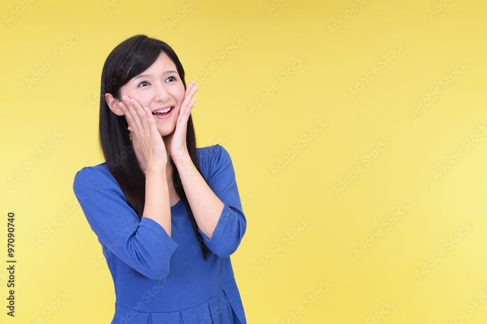 笑顔の女性 笑顔の女性
