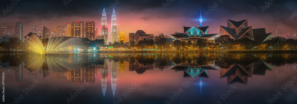 Naklejka premium Piękny pejzaż panoramę Kuala Lumpur
