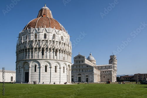 monumentos religiosos de la ciudad italiana de Pisa © Antonio ciero