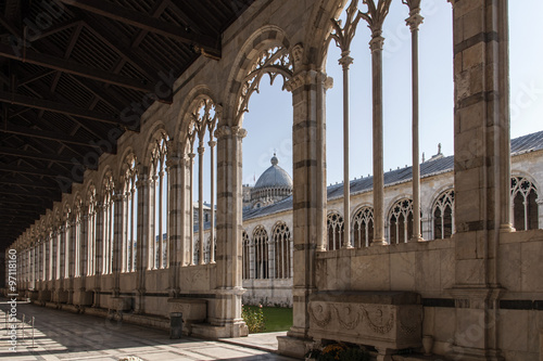 Foto monumentos de la ciudad italiana de Pisa, el camposanto