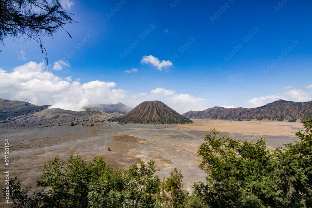 Naklejka premium ijen crater