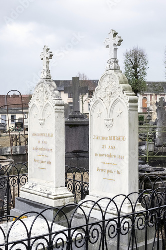 Quadro em tela Sépulture d'Arthur Rimbaud et de sa soeur Vitalie à Charleville Mézières (Ardenn