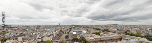 Panorama of Paris skyline © Steve Lovegrove