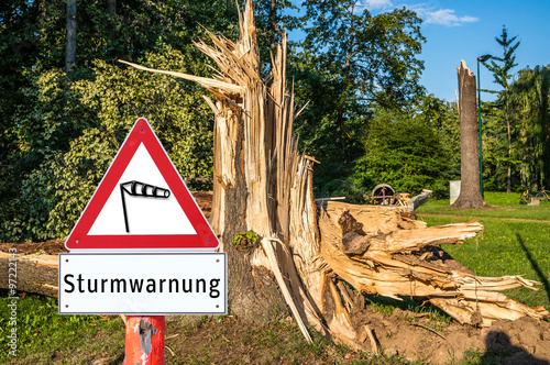 Sturmwarnung Schild photo