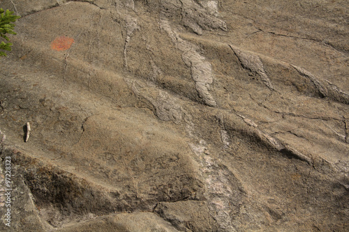 Εκτύπωση καμβά Glacial groove in granite bedrock from movement of the ice sheet, Mt