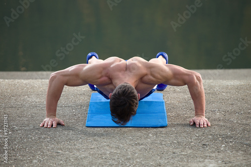 fitness man push up outside