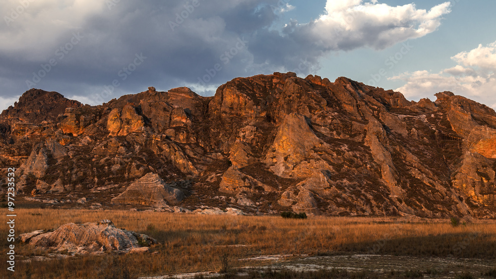 Fototapeta premium Red rock sunset landscape in Madagascar