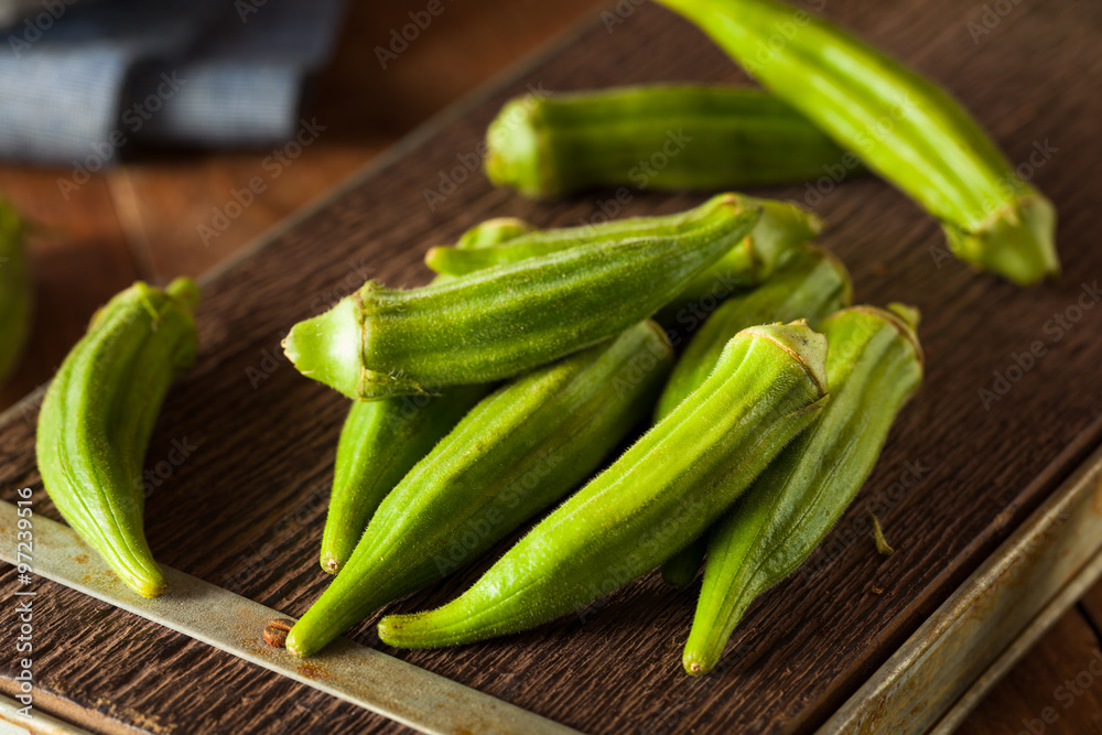 Fresh Green Organic Okra