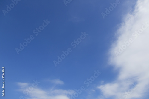 空と雲 青空 背景用 コピースペース