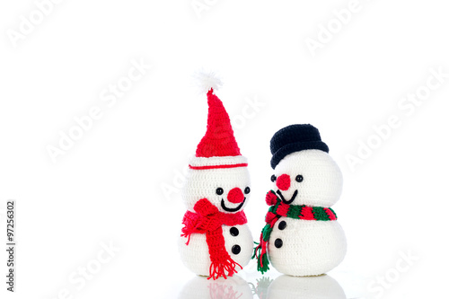 Two smiling snowman