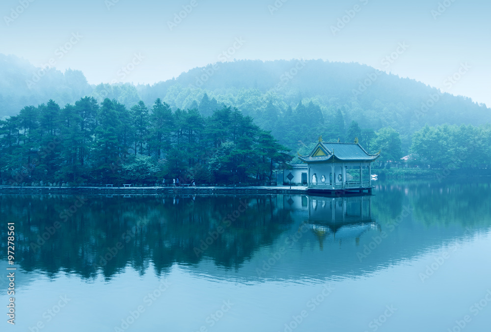 Fototapeta premium Fog lake