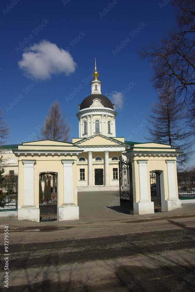 Fototapeta premium KOLOMNA, RUSSA - April, 2014: Cathedral of the Archangel Michael
