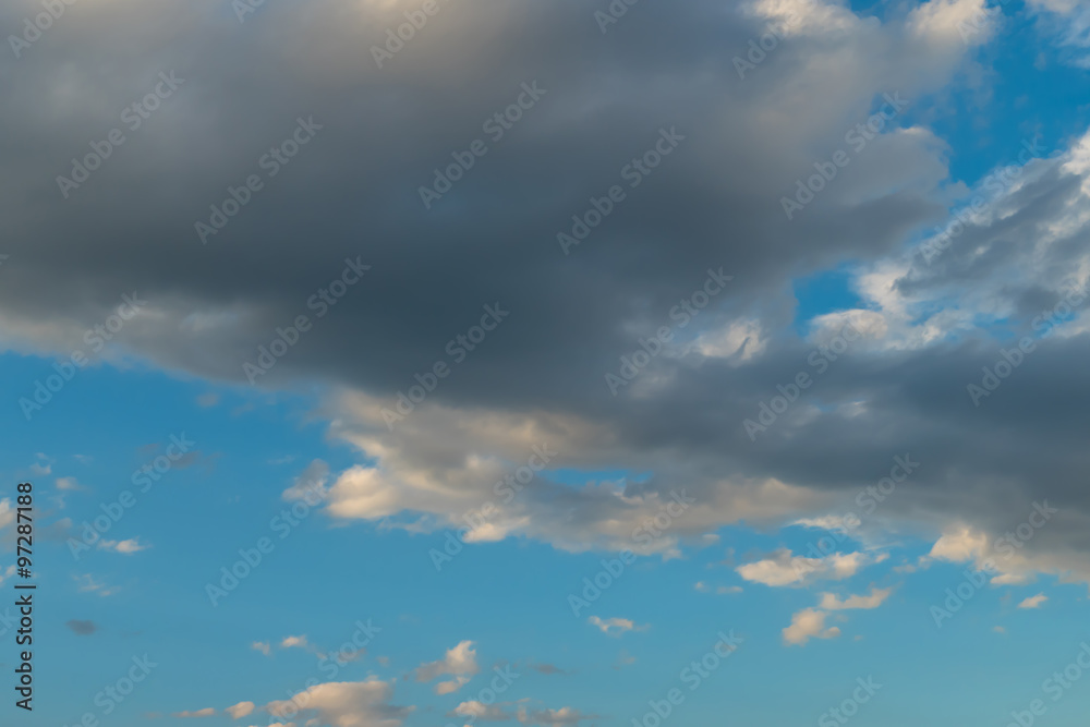 Obraz premium Cloudy blue sky abstract background