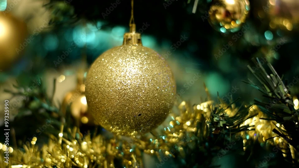 Árbol de Navidad y luces
