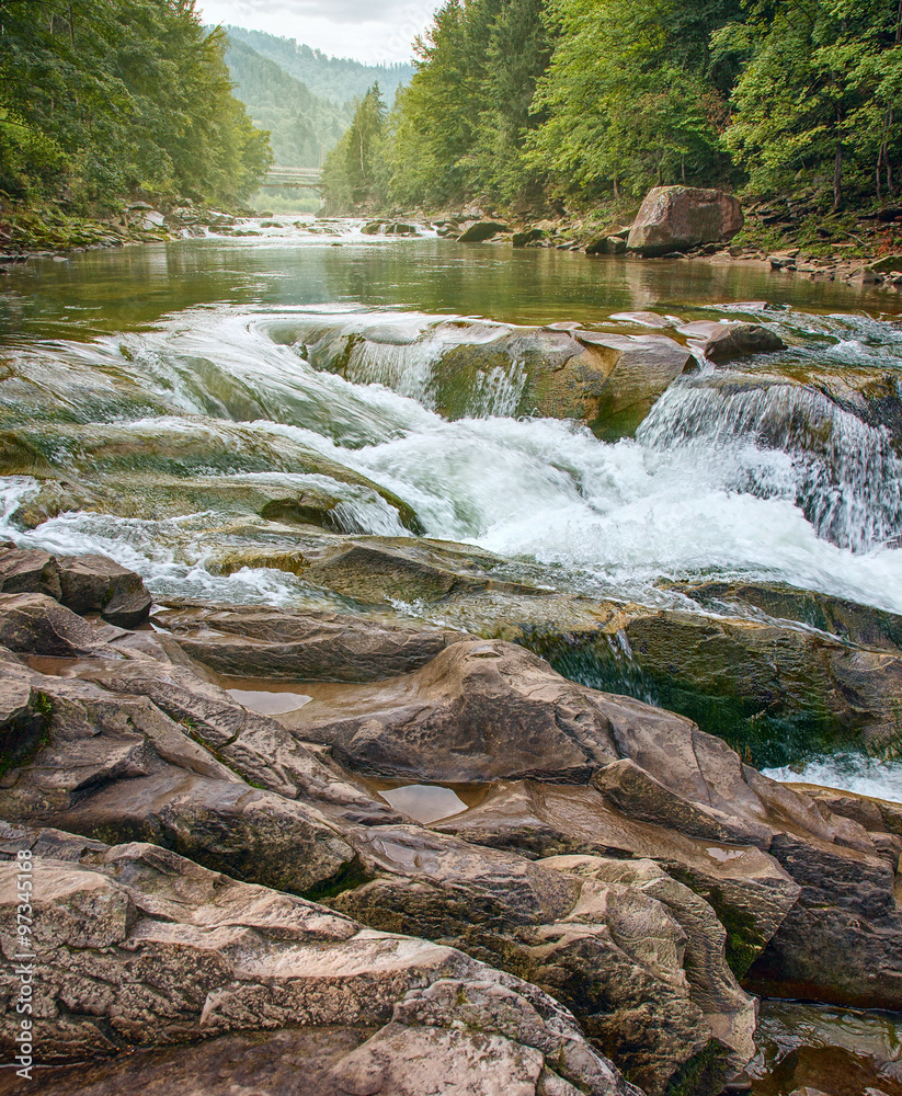 Obraz premium rock mountain river 