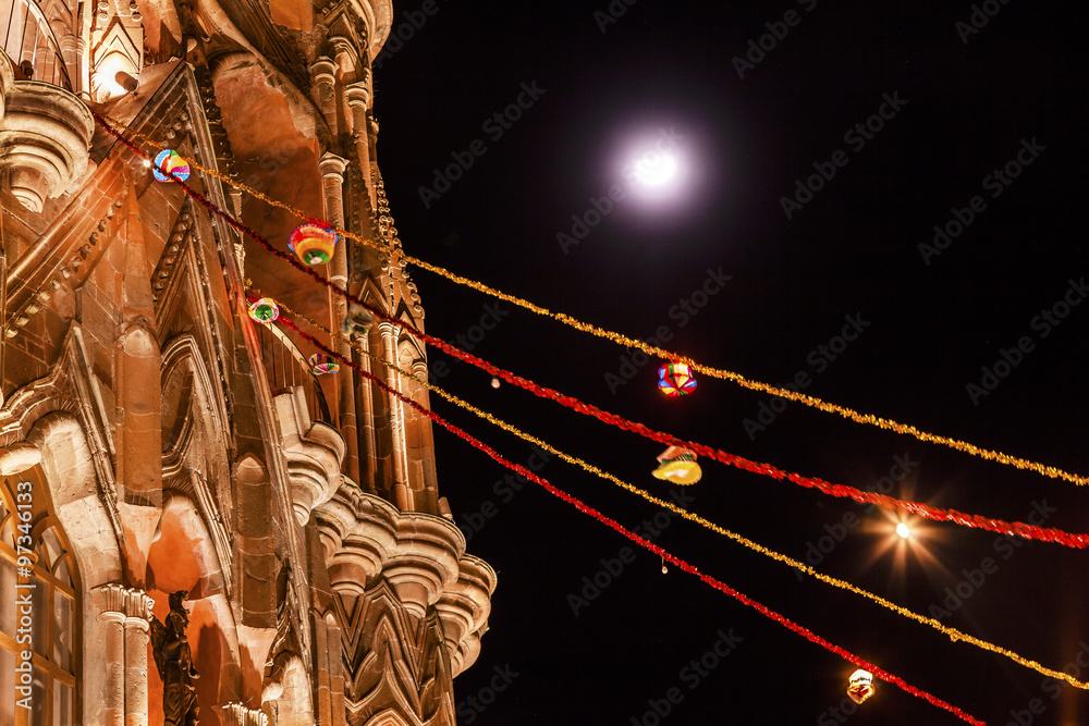 Fototapeta premium Parroquia Church Night Moon San Miguel de Allende