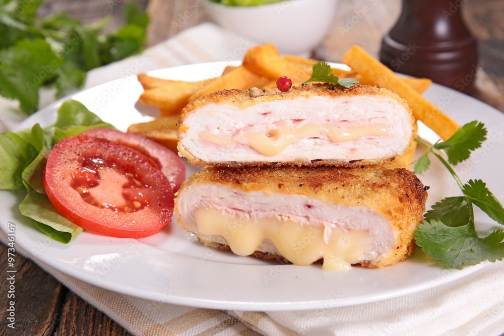 cordon bleu, breaded meat and cheese