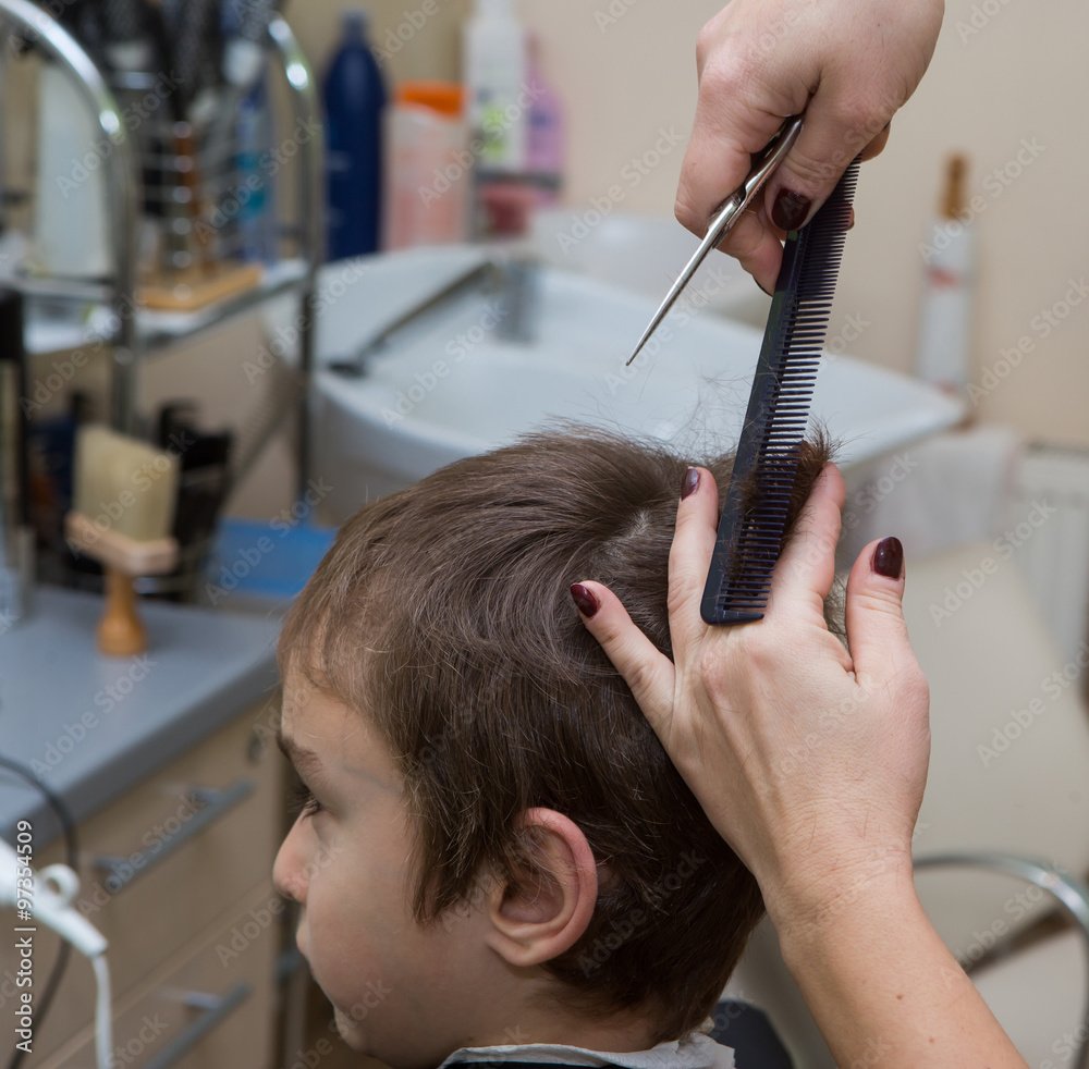 © wip-studio - boy at barber , haircut
