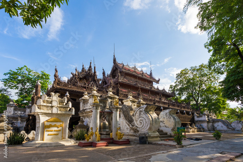 Shwenandaw Kyaung Temple