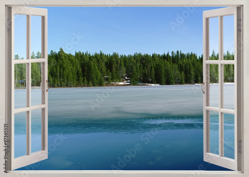 Fototapeta Otwórz okno widok na jezioro z lodem