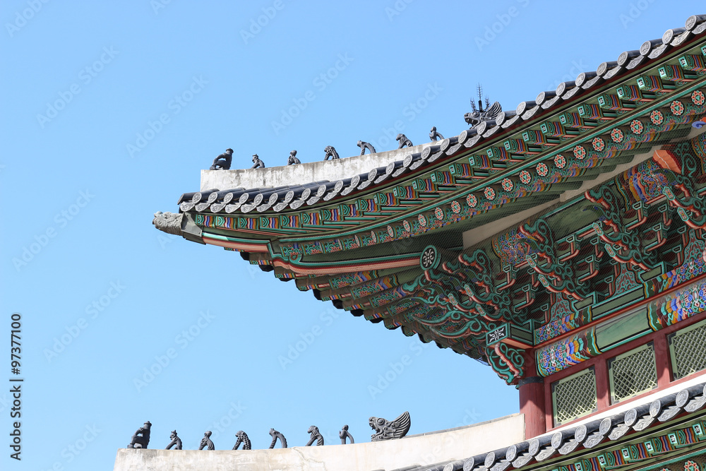 Roof of Gyeongbokgung palace in Seoul, South Korea. Roof of Gyeongbokgung palace in Seoul, South Korea.