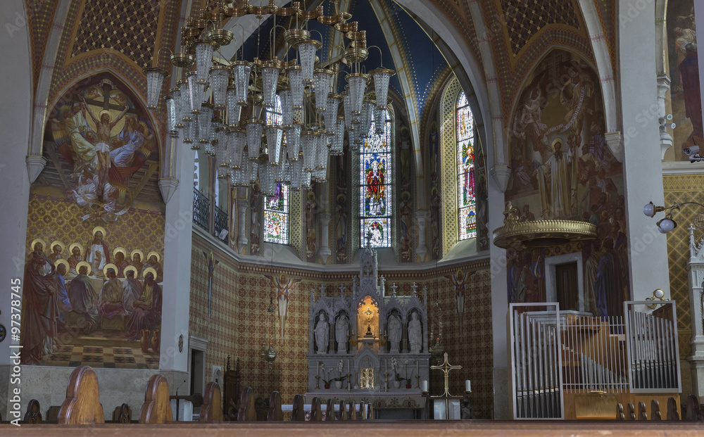 Obraz premium Neo Gothic Church of Saint Martin interior in Bled.