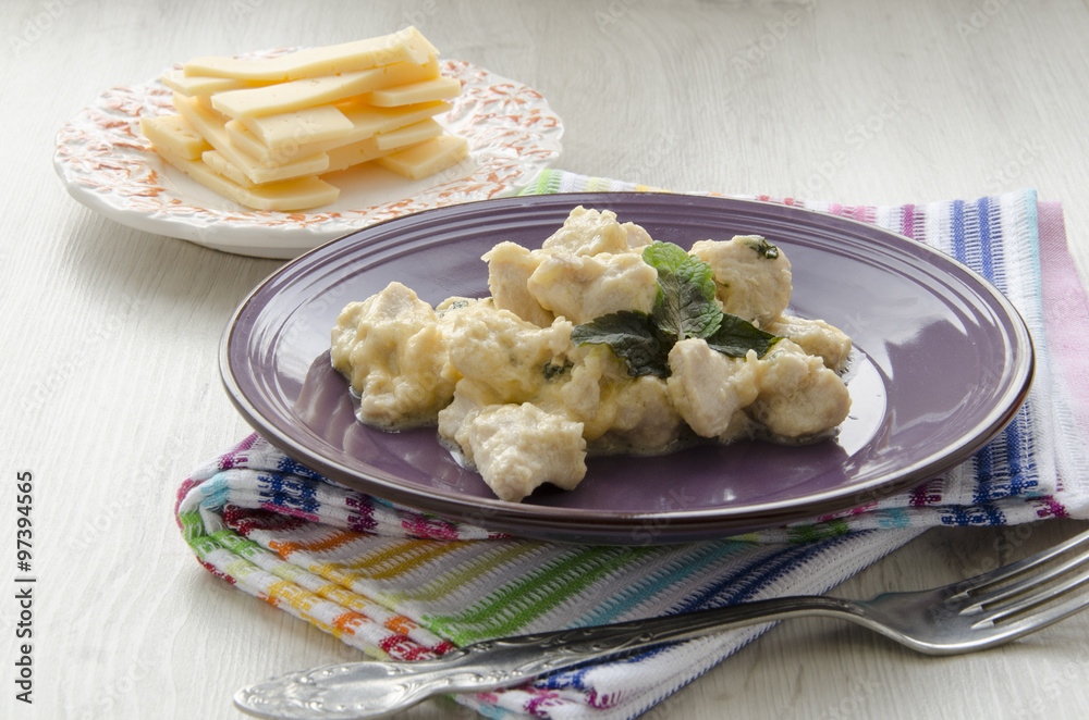 Chicken in cream with cheese Chicken in cream with cheese