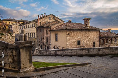 Foto panoramica del centro storico di Gubbio - HDR