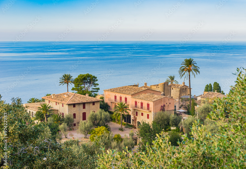 Landhaus Mediterran mit Meerblick