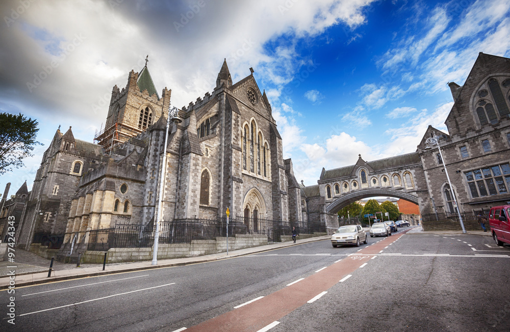 Fototapeta premium panorama katedry w Dublinie