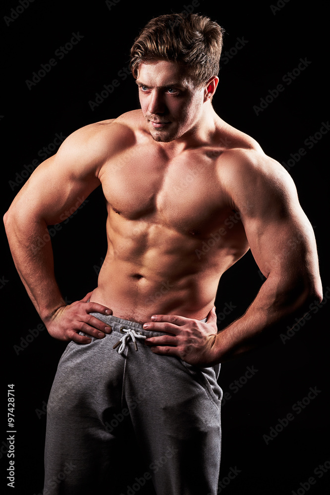 Obraz premium Sexy muscular fitness man
