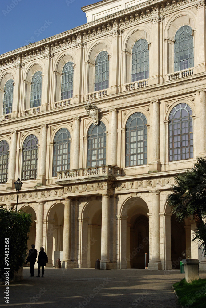 Rome, façade du palazzo Barberini, Italie