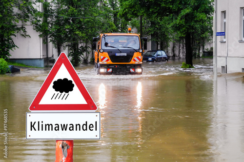 Klimawandel Warndreieck photo