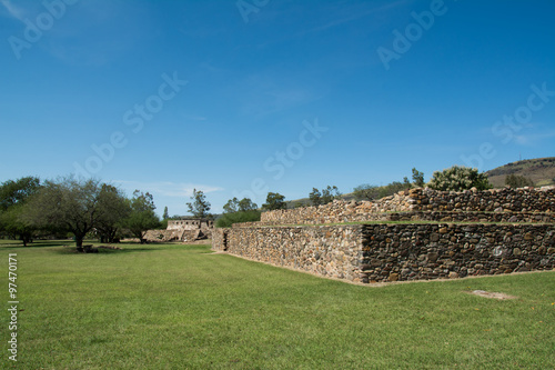 Fortalezas y muros de la zona arqueológica de Ixtlán Nayarit.