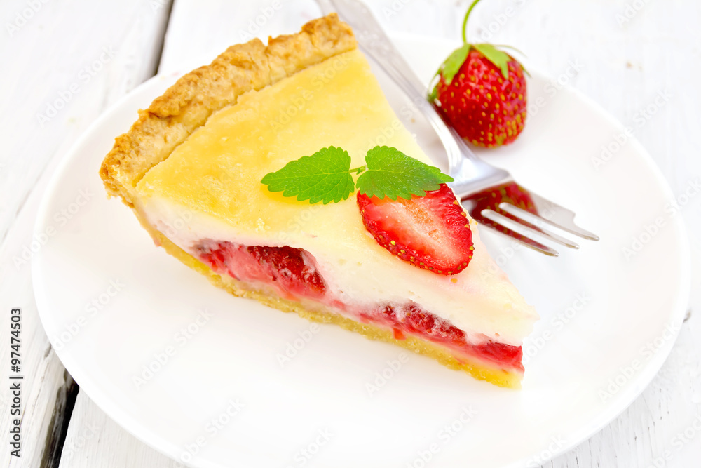 Pie strawberry with sour cream in dish on board Pie strawberry with sour cream in dish on board