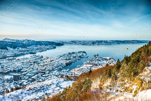 winter view on Bergen © tan4ikk